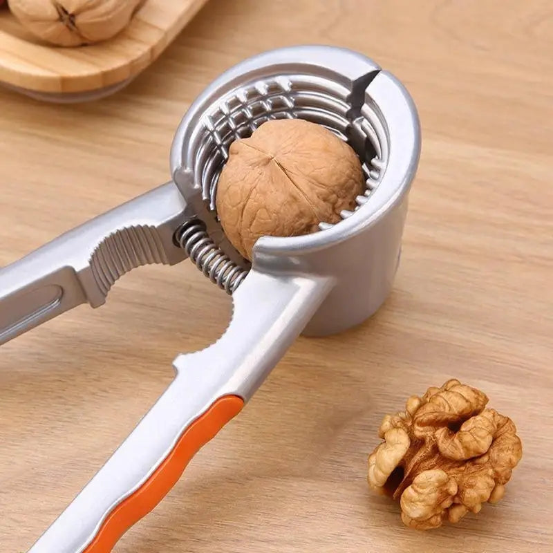 Aluminium nut cracker