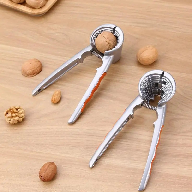 Aluminium nut cracker